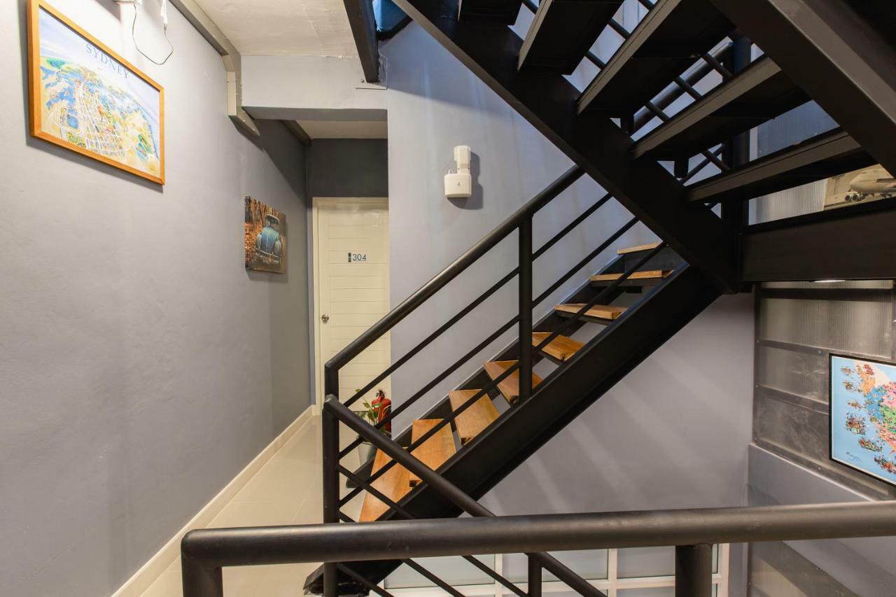 Every Surawong Bangkok Exterior photo