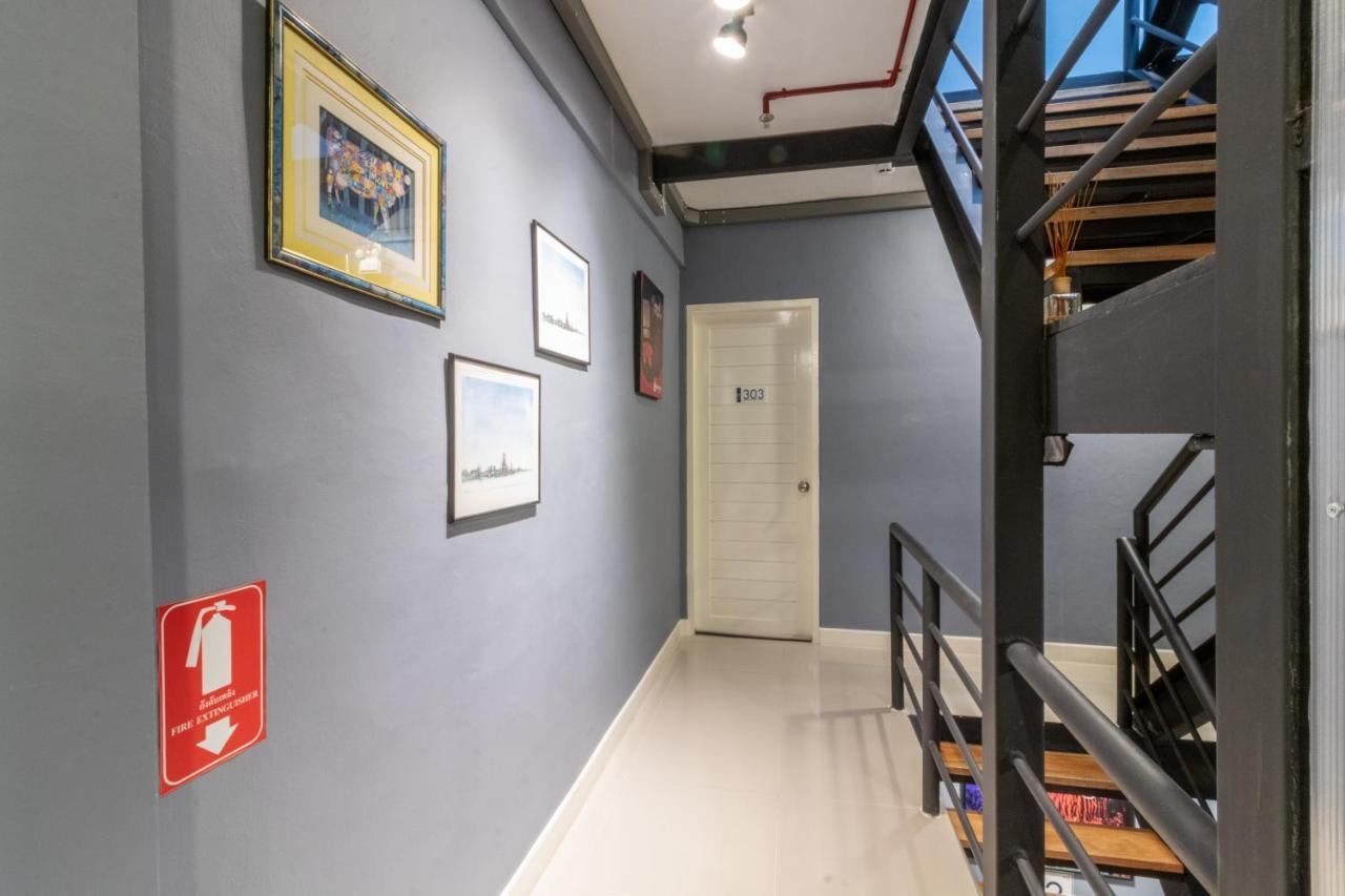 Every Surawong Bangkok Exterior photo